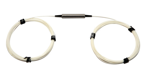 Isolador de fibra óptica PM Polarização Manutenção Isolador de fibra óptica FC Conector 1550nm